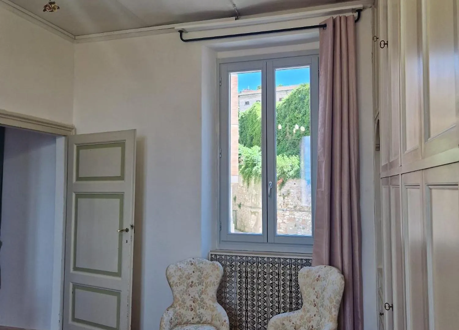 Secret Villa'S City Garden Perugia Homestay