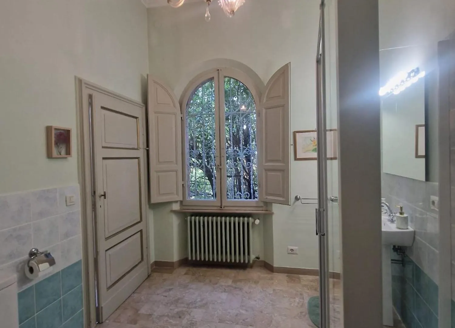 Homestay Secret Villa'S City Garden Perugia Italy